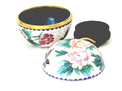 white apple shaped cloisonne trinket box