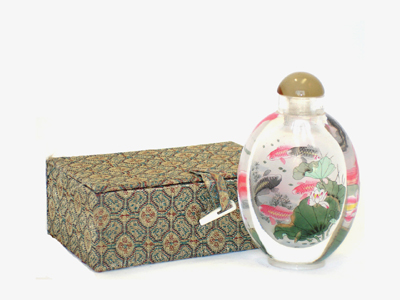 Thick glass inside painting carps and lotuses snuff bottle